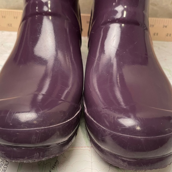 Hunter Rain Boots Tall Gloss Eggplant Color - Picture 4 of 12